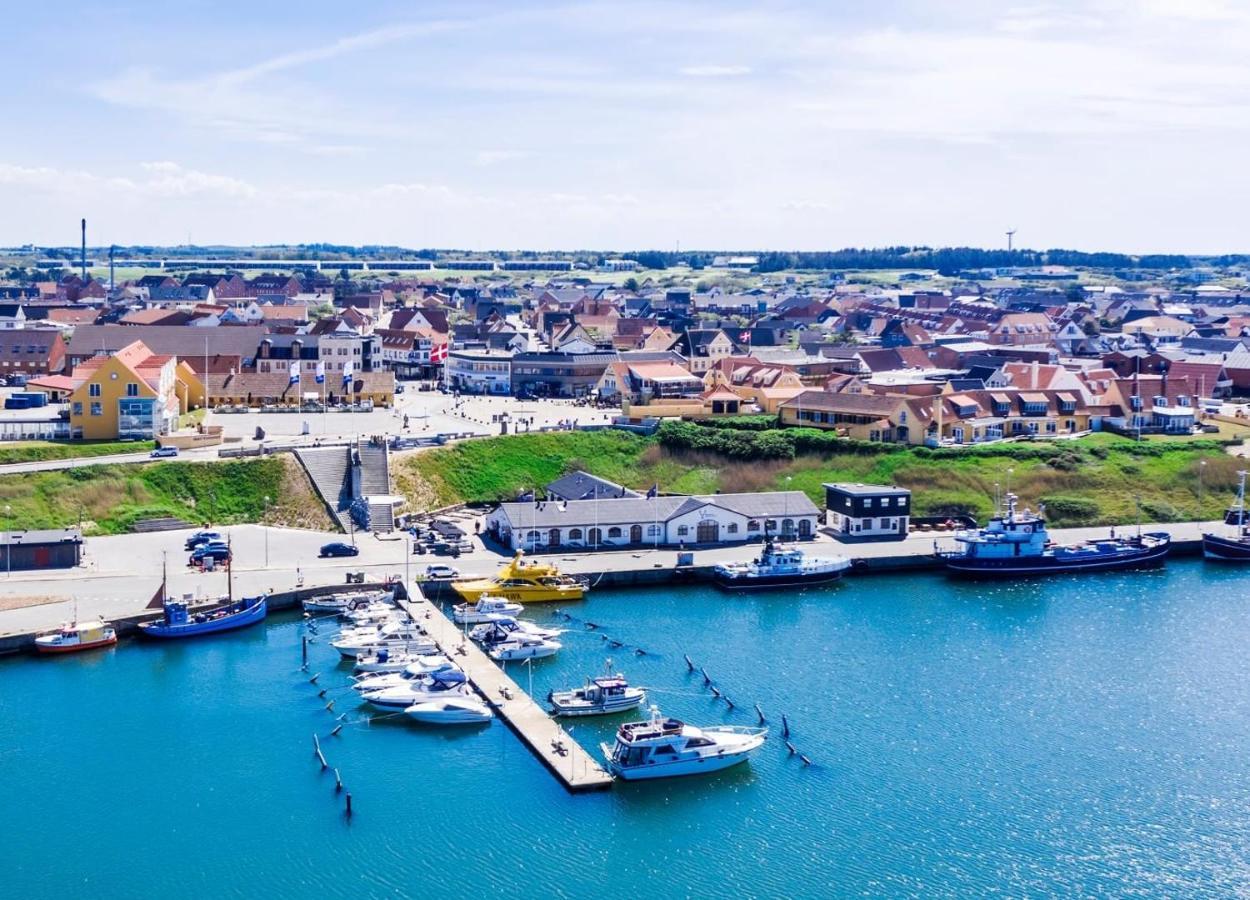B&B Wharfside Хиртсхальц Экстерьер фото